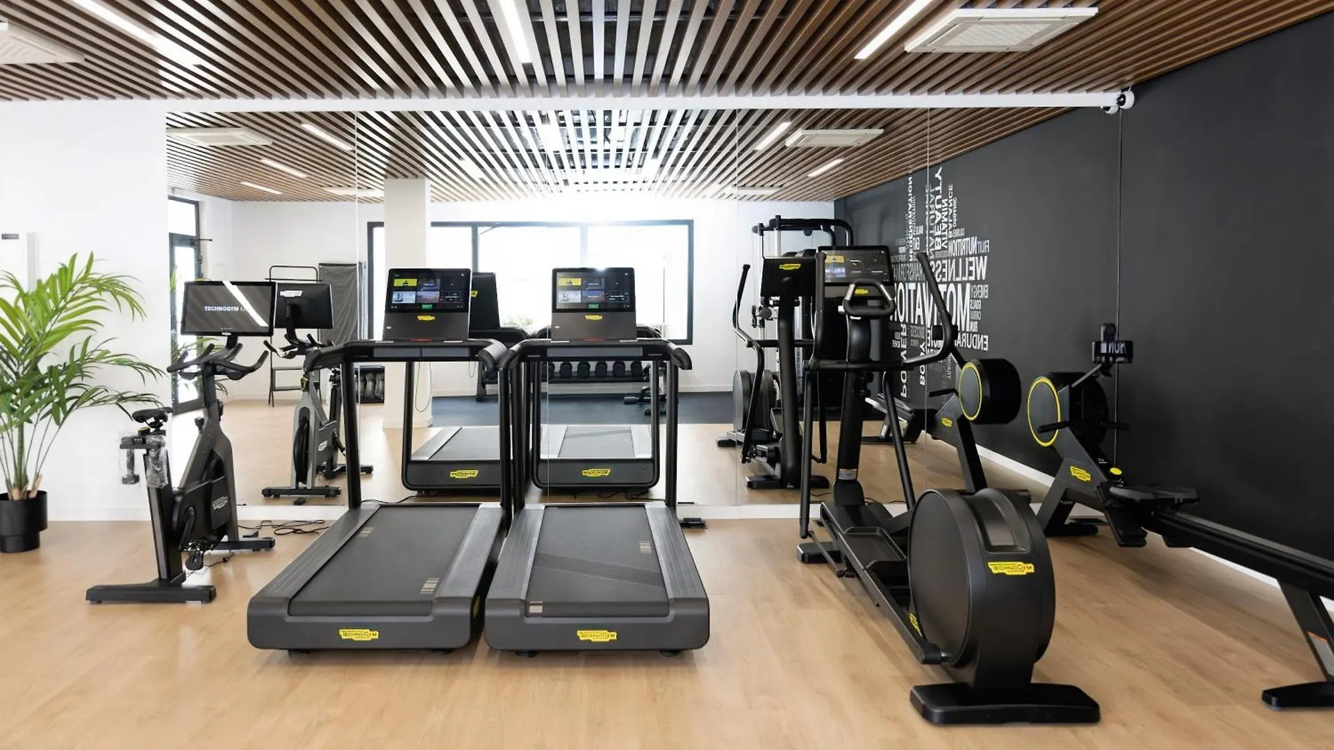 Apartamento Jade Luxury Home In A Brand New Exclusive Complex With Mountain And Seaview, 100 Metres From Fuengirola Beach, Free Private Parking España
