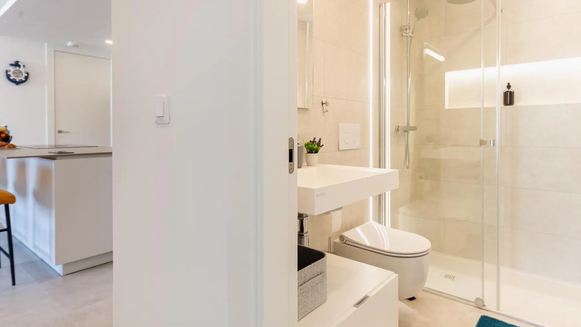 Jade Luxury Home In A Brand New Exclusive Complex With Mountain And Seaview, 100 Metres From Fuengirola Beach, Free Private Parking Spain