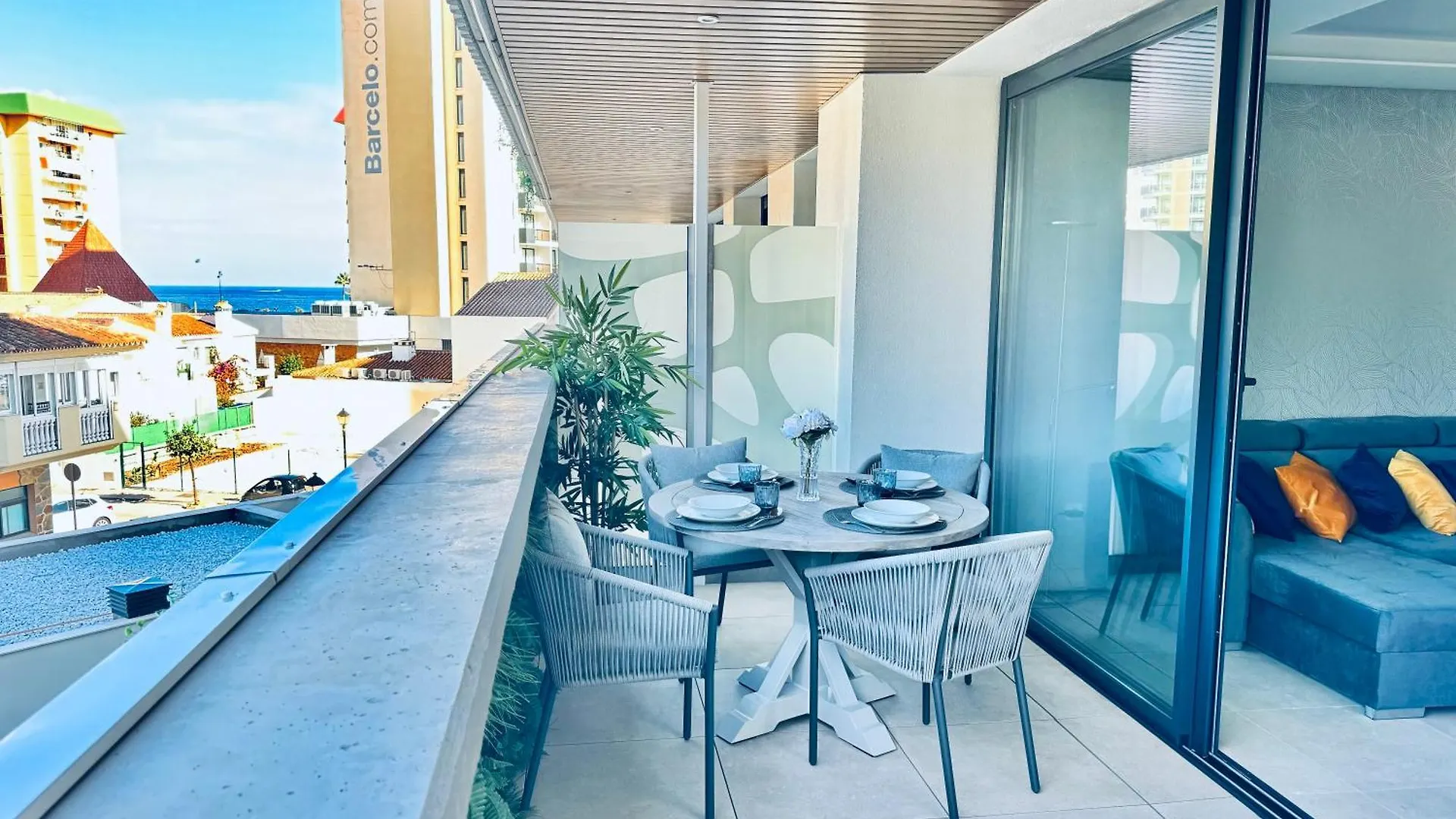 Jade Luxury Home In A Brand New Exclusive Complex With Mountain And Seaview, 100 Metres From Fuengirola Beach, Free Private Parking 0*,  Spain