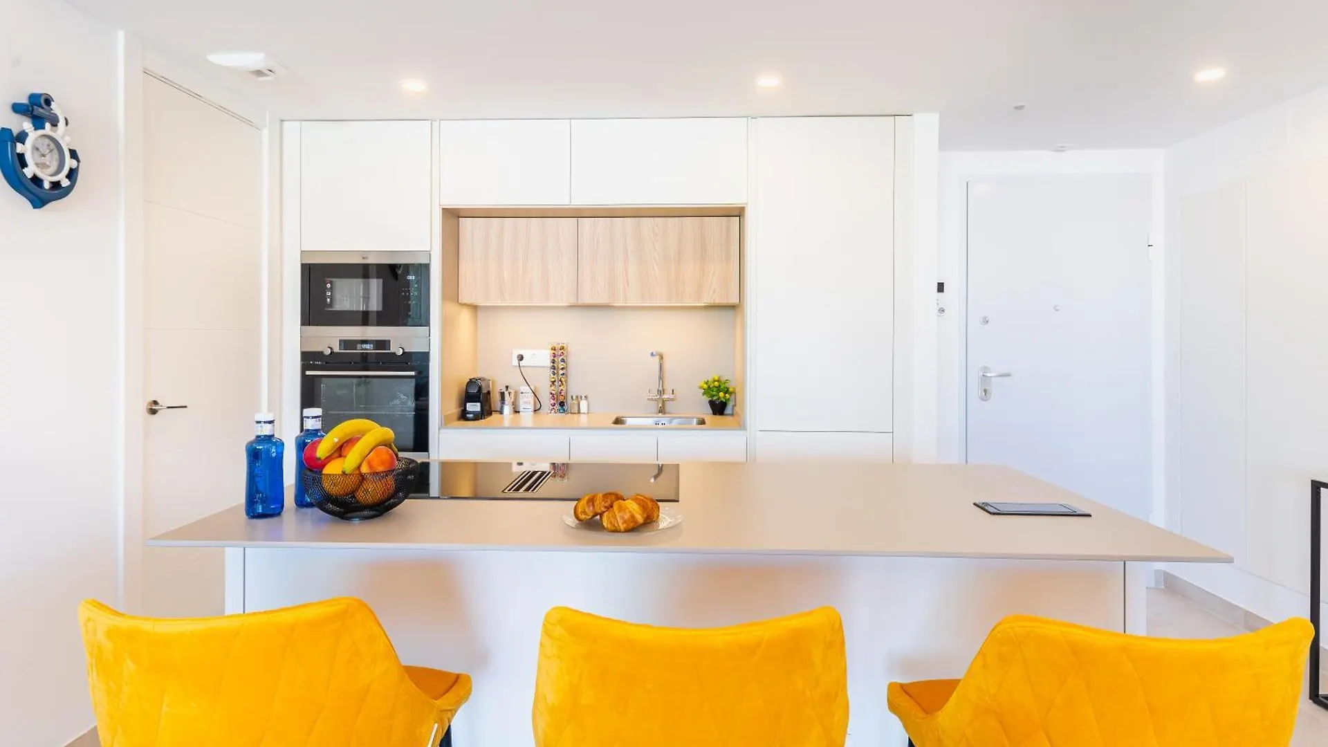 Apartmán Jade Luxury Home In A Brand New Exclusive Complex With Mountain And Seaview, 100 Metres From Fuengirola Beach, Free Private Parking